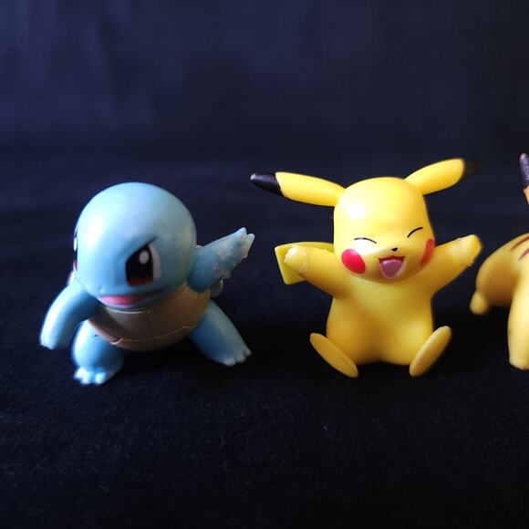 Lot of 4 Mini Miniature Pokemon Figures Toys Pikachu Charmander Action Figurines - Picture 3 of 9